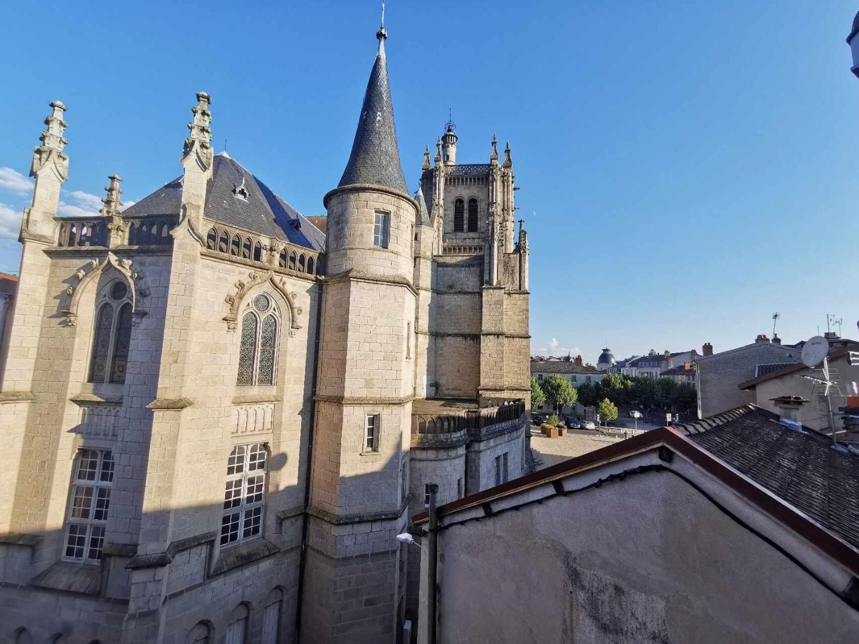 Bel Appartement De 1 A 7 Personnes Ambert Exterior foto